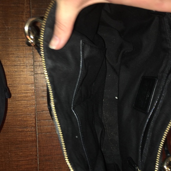 Black coach purse - Picture 3 of 7